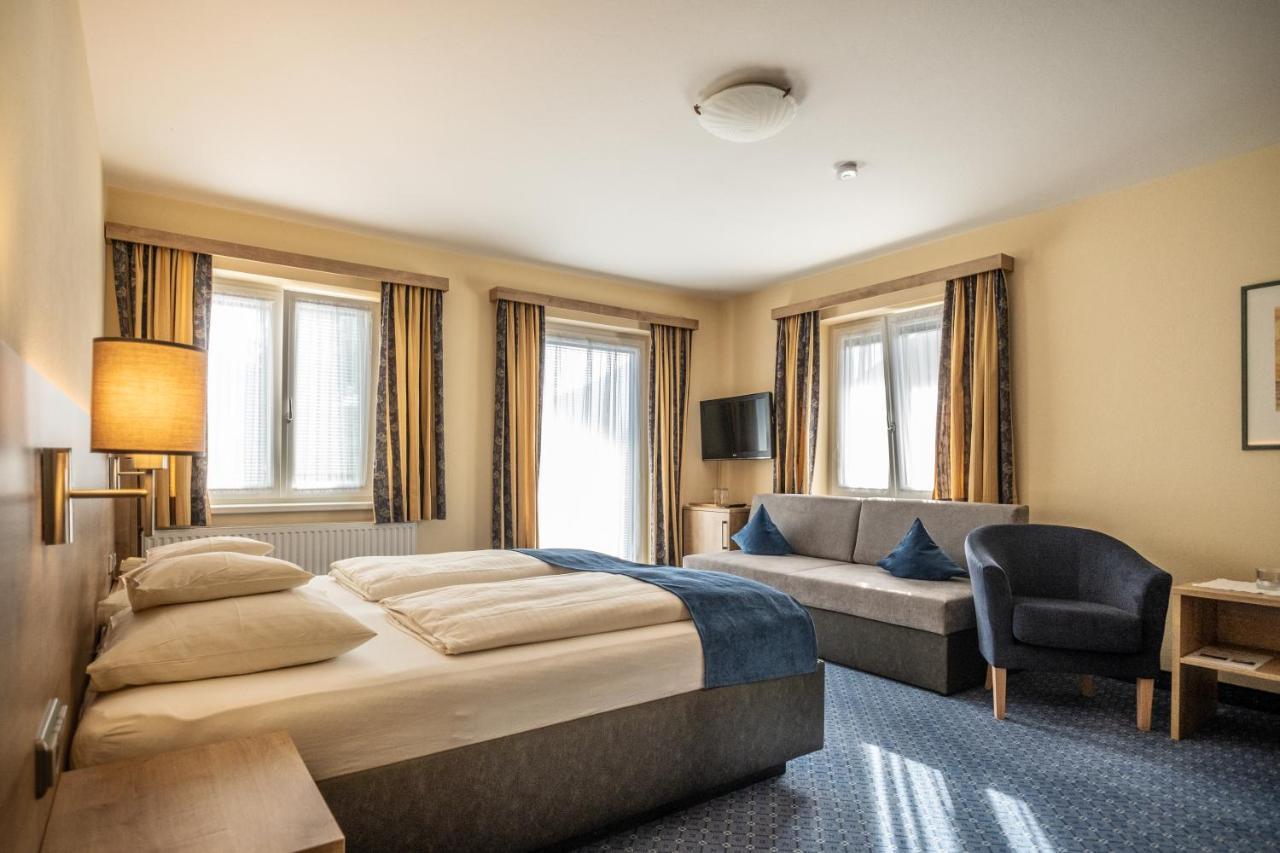 Hotel-Pension Falkensteiner Sankt Gilgen Bagian luar foto