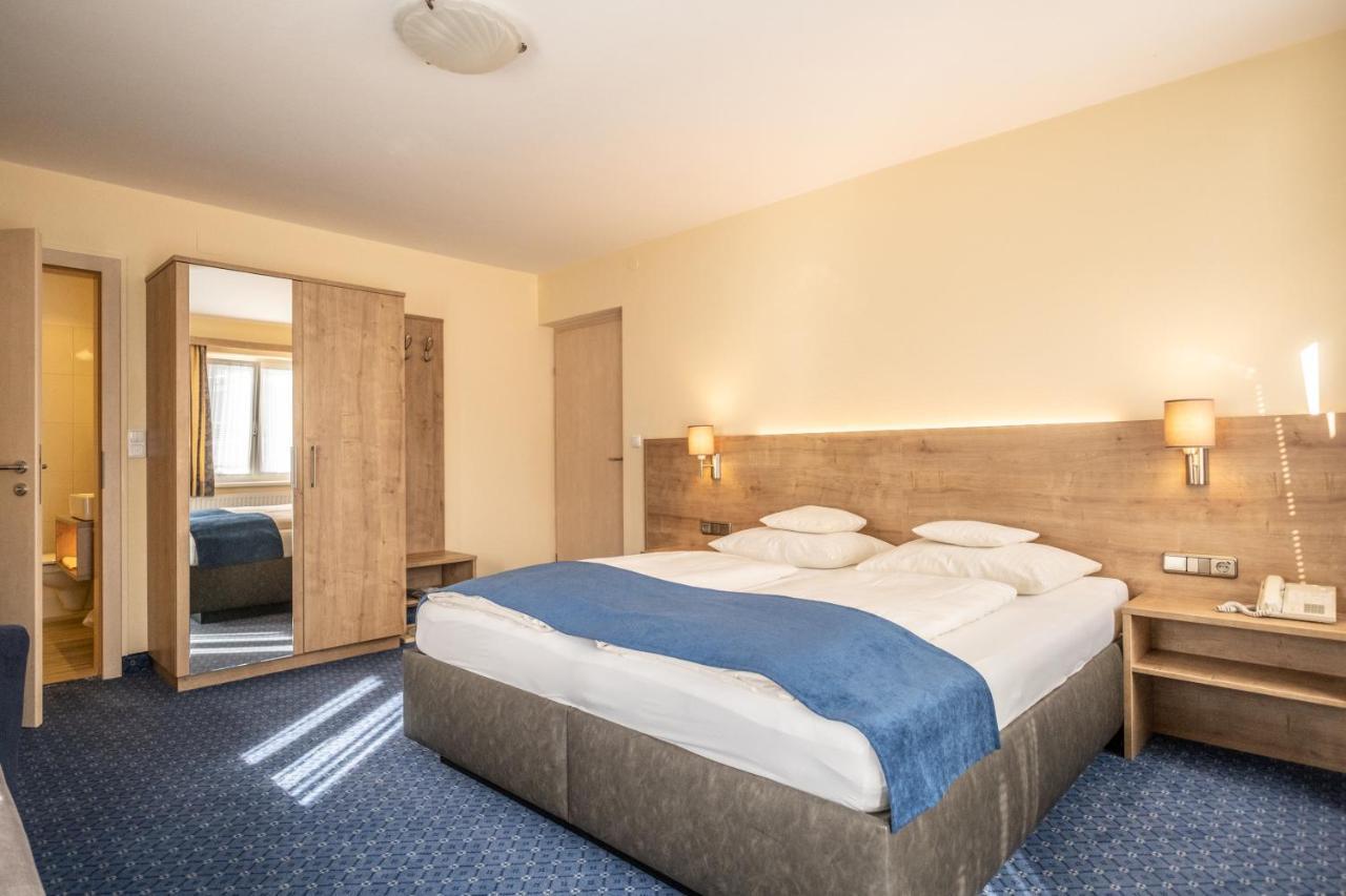 Hotel-Pension Falkensteiner Sankt Gilgen Bagian luar foto