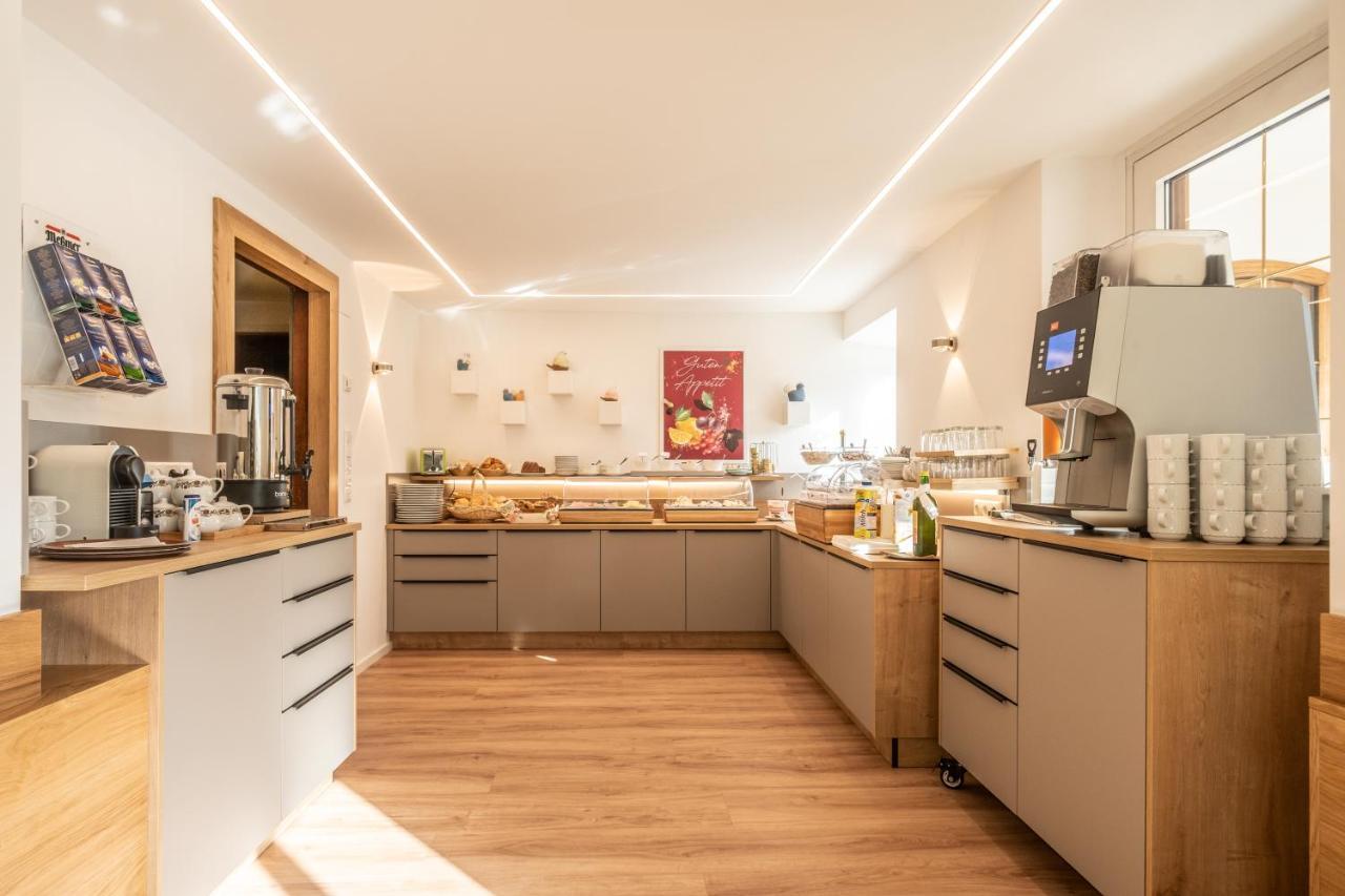 Hotel-Pension Falkensteiner Sankt Gilgen Bagian luar foto