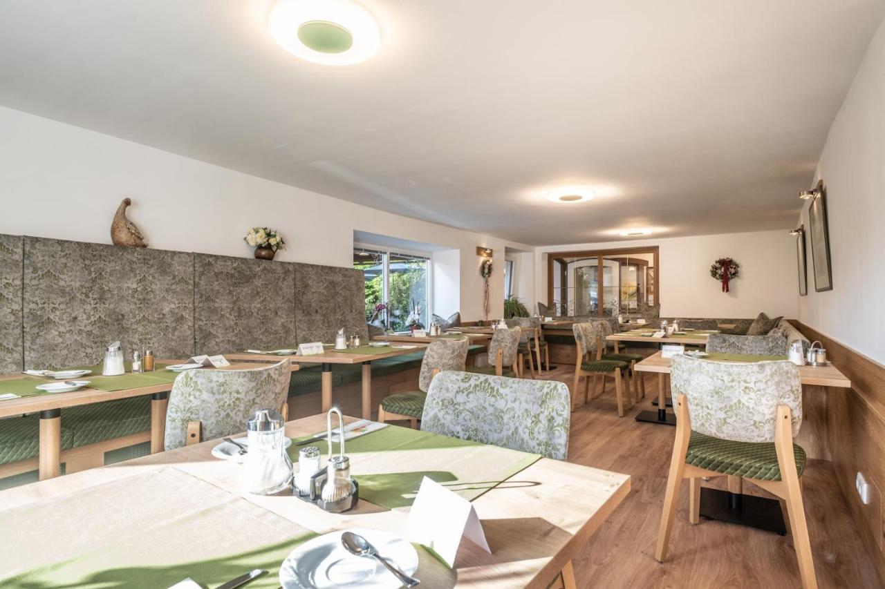 Hotel-Pension Falkensteiner Sankt Gilgen Bagian luar foto