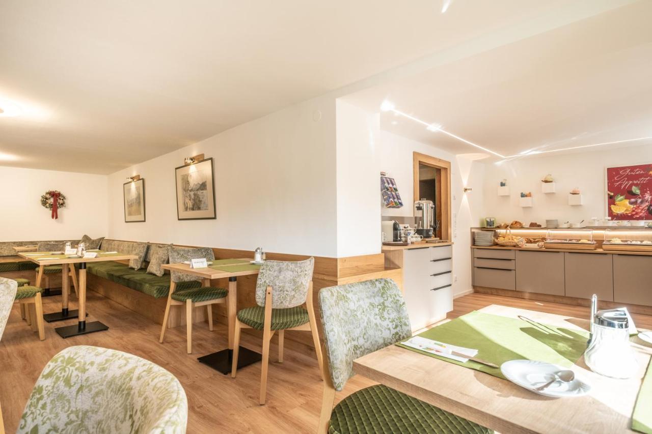 Hotel-Pension Falkensteiner Sankt Gilgen Bagian luar foto