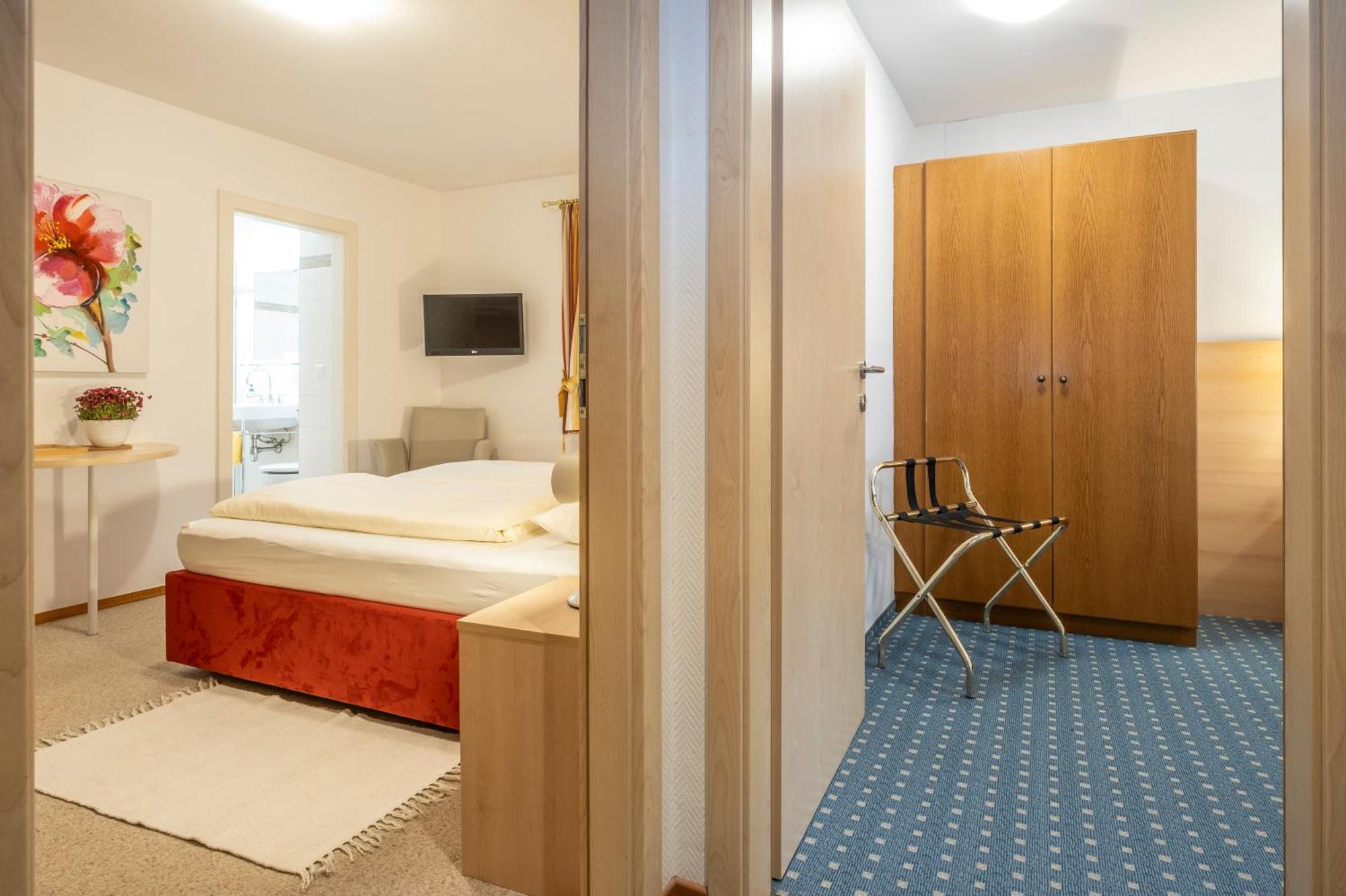 Hotel-Pension Falkensteiner Sankt Gilgen Bagian luar foto