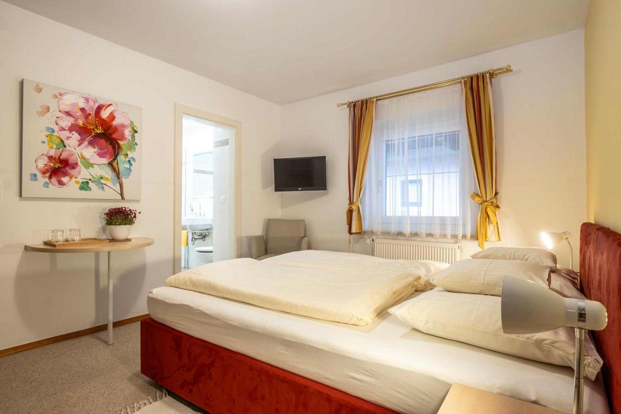 Hotel-Pension Falkensteiner Sankt Gilgen Bagian luar foto