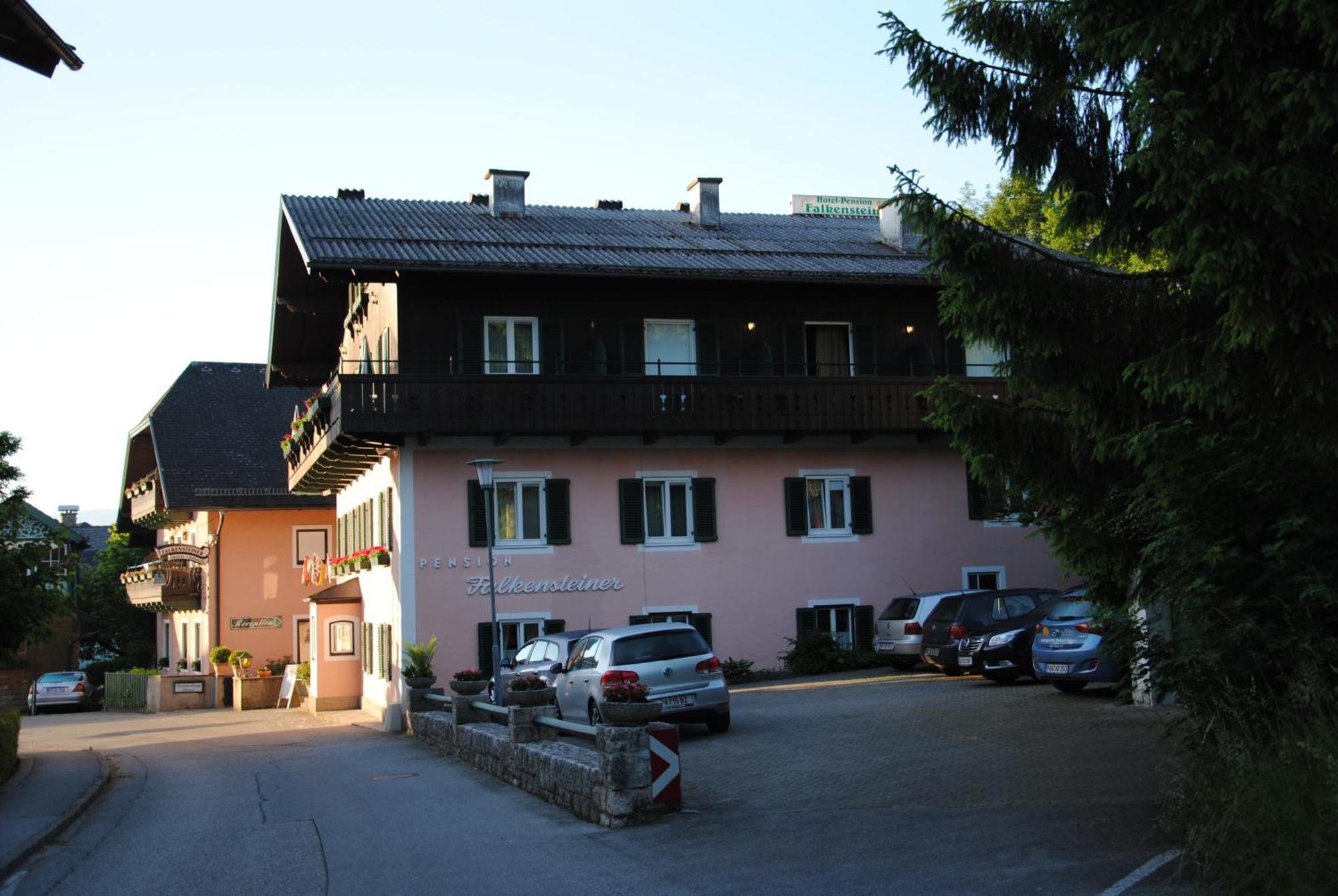Hotel-Pension Falkensteiner Sankt Gilgen Bagian luar foto