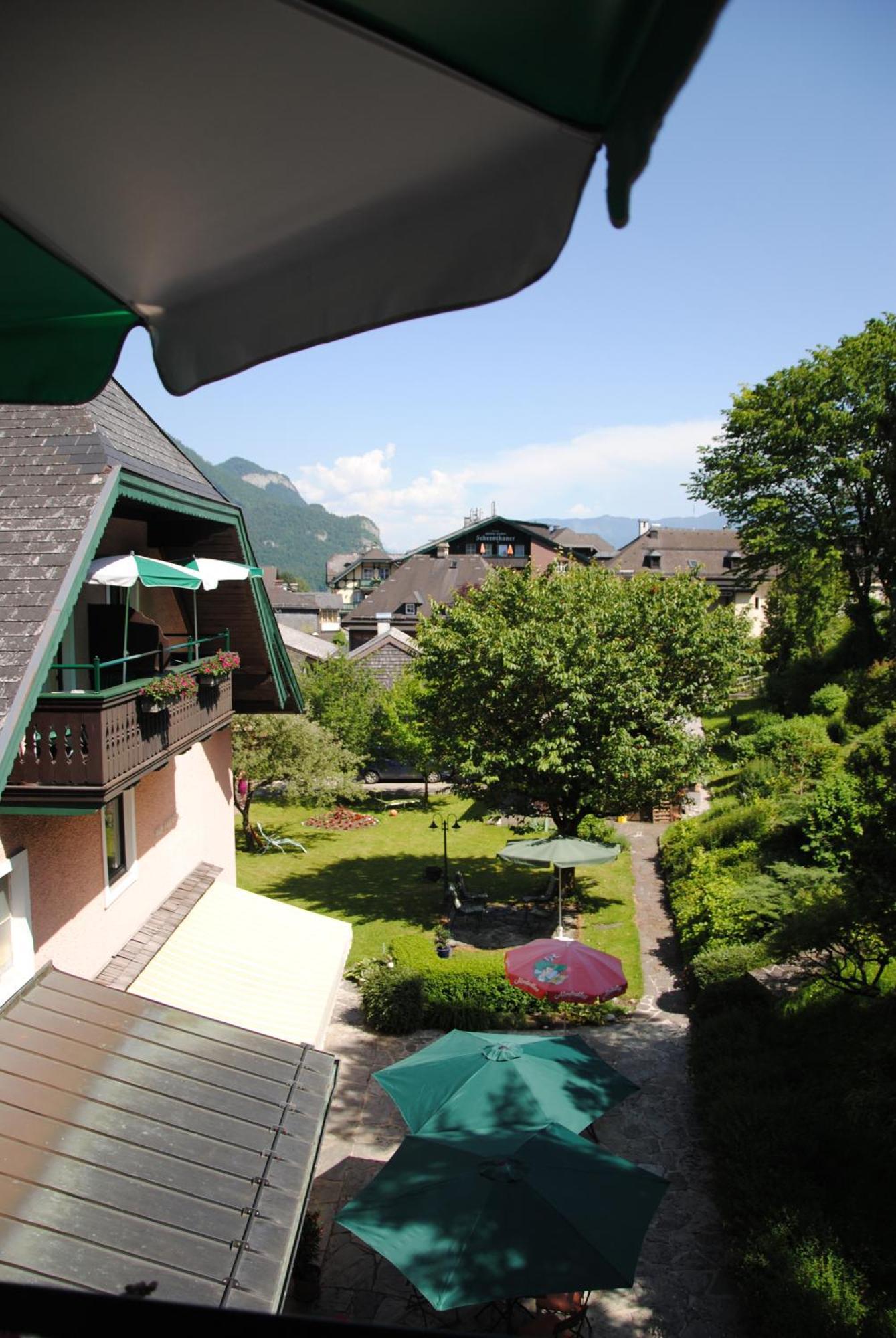 Hotel-Pension Falkensteiner Sankt Gilgen Bagian luar foto
