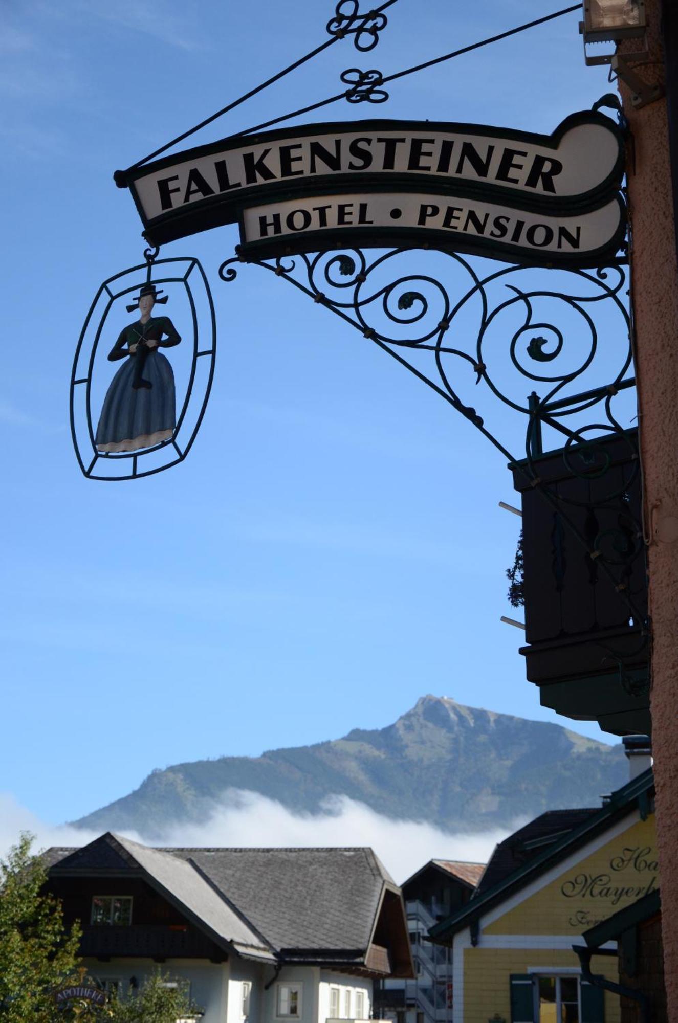 Hotel-Pension Falkensteiner Sankt Gilgen Bagian luar foto