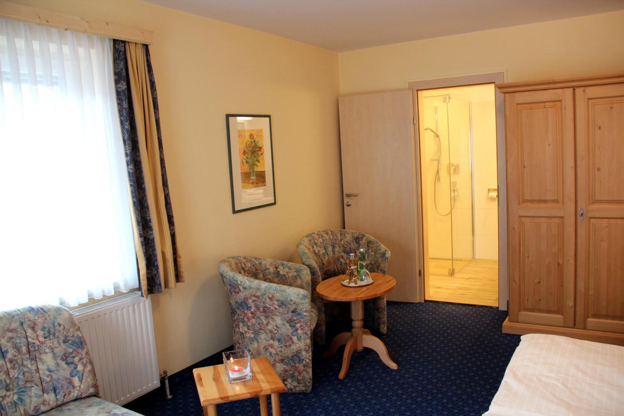 Hotel-Pension Falkensteiner Sankt Gilgen Bagian luar foto