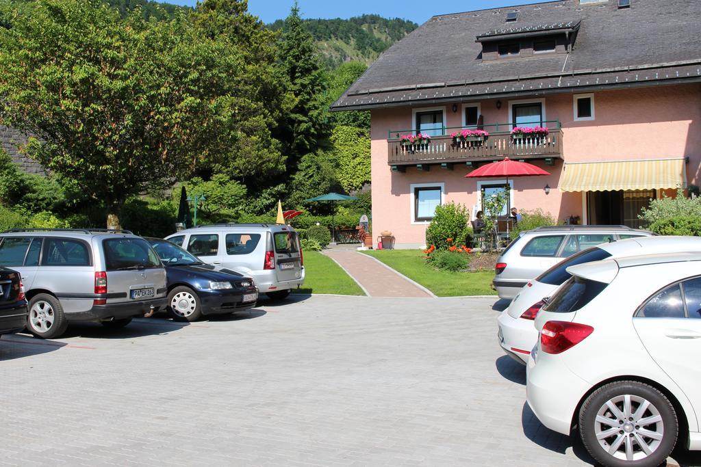 Hotel-Pension Falkensteiner Sankt Gilgen Bagian luar foto