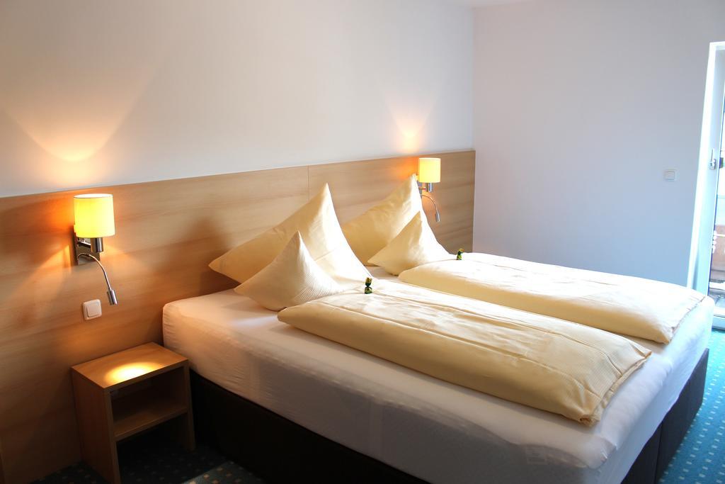 Hotel-Pension Falkensteiner Sankt Gilgen Ruang foto