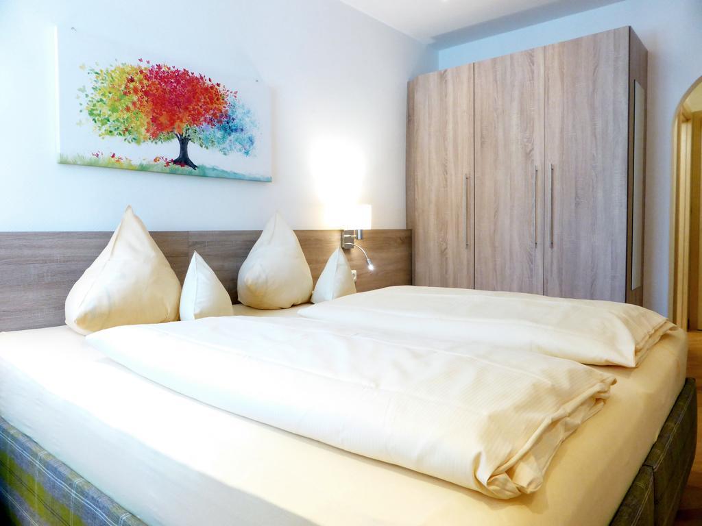 Hotel-Pension Falkensteiner Sankt Gilgen Bagian luar foto