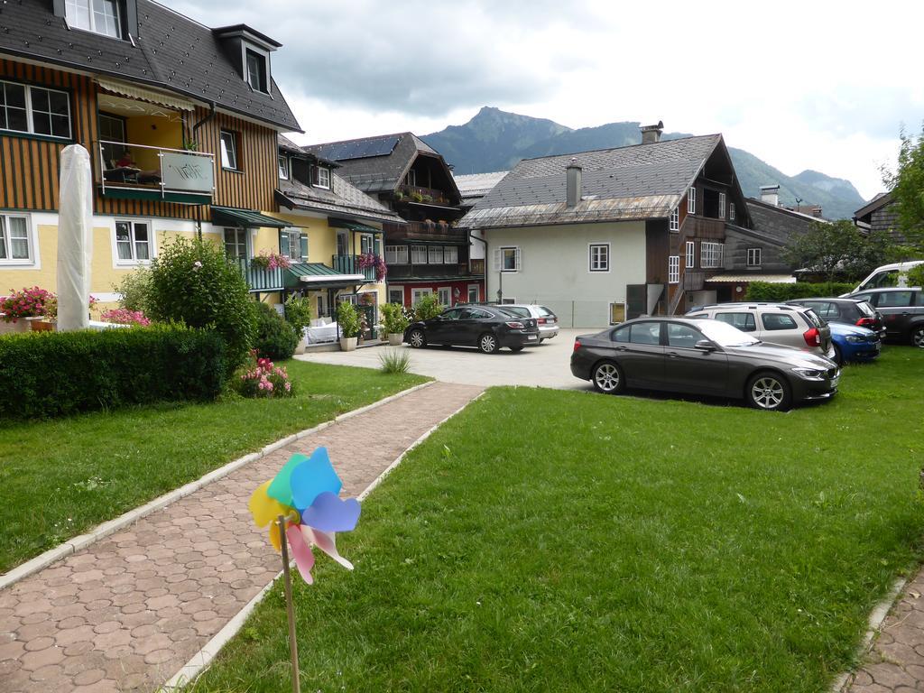 Hotel-Pension Falkensteiner Sankt Gilgen Bagian luar foto